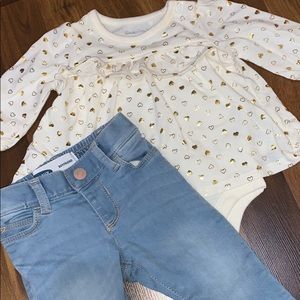 Long sleeve onesie top and boyfriend style jeans